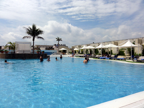 melia_cohiba_hotel_pool